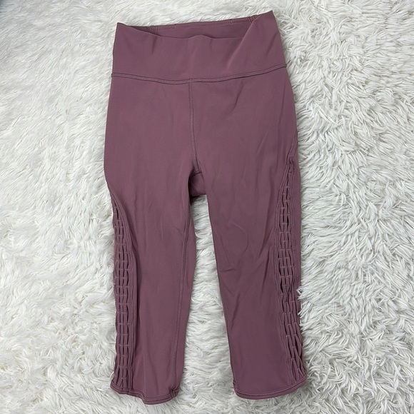 lululemon athletica Pants - 🔥$SALE$🔥 Lululemon Love Knot Crop *15" Figue